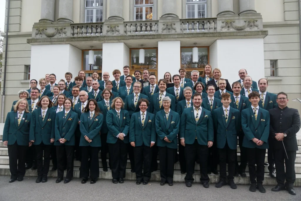 «Blasorchester mit Cello und Harfe» · Foto 13 von 13